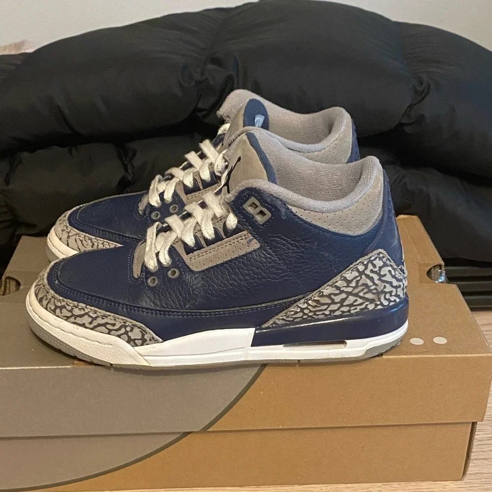 Nike Air Jordan 3 Retro Georgetown Blue- 4.5 Y- 6 W - Picture 3 of 14